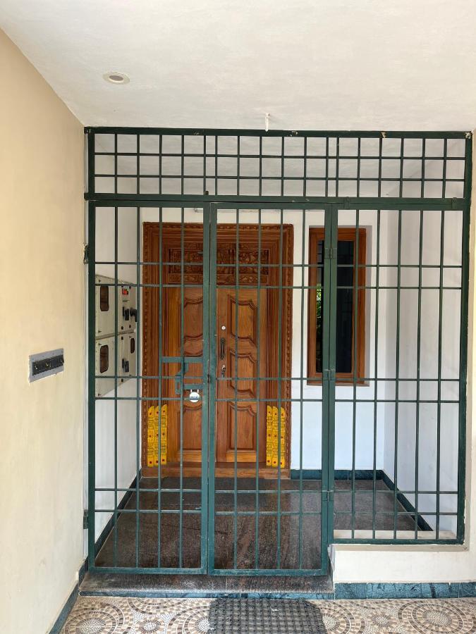 Tulip Villa 3Bhk 2Bhk And 1Bhk Located Near Chunnambar Boat House And Paradise Beach Pūrnānkuppam Extérieur photo