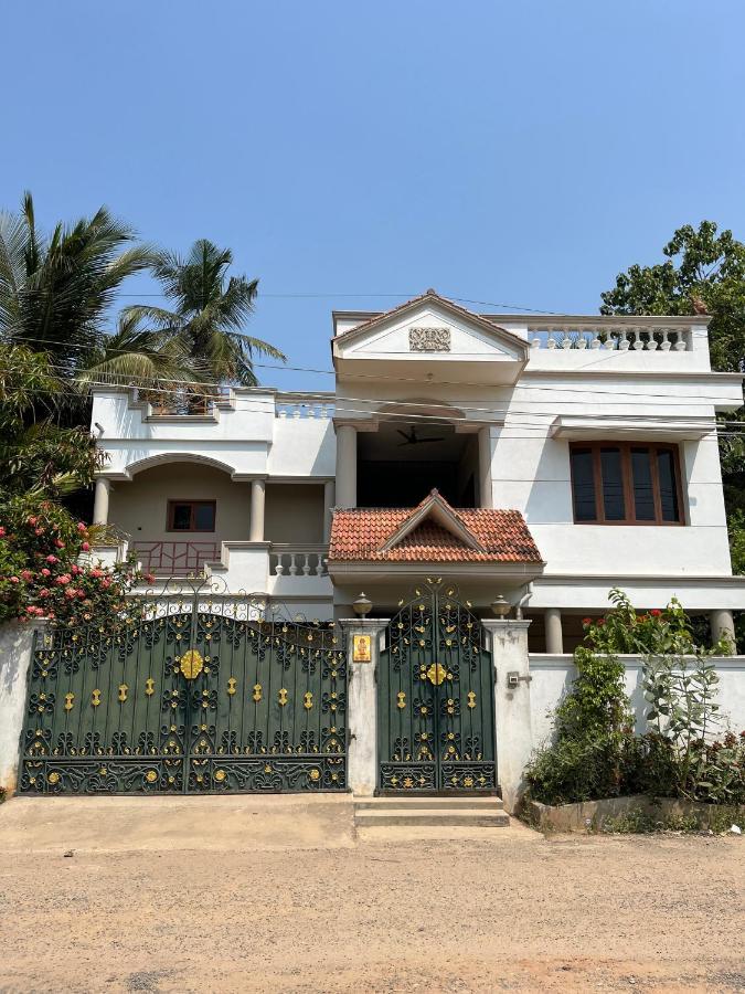 Tulip Villa 3Bhk 2Bhk And 1Bhk Located Near Chunnambar Boat House And Paradise Beach Pūrnānkuppam Extérieur photo