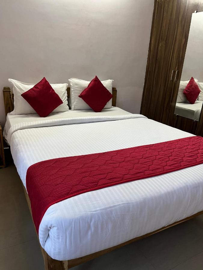 Tulip Villa 3Bhk 2Bhk And 1Bhk Located Near Chunnambar Boat House And Paradise Beach Pūrnānkuppam Extérieur photo